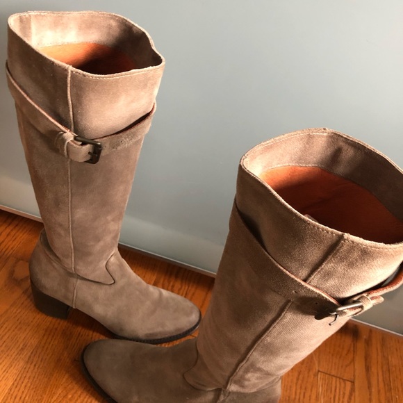 Vero Cuoio Light Tan/Greyish Suede Boots. - Picture 9 of 13